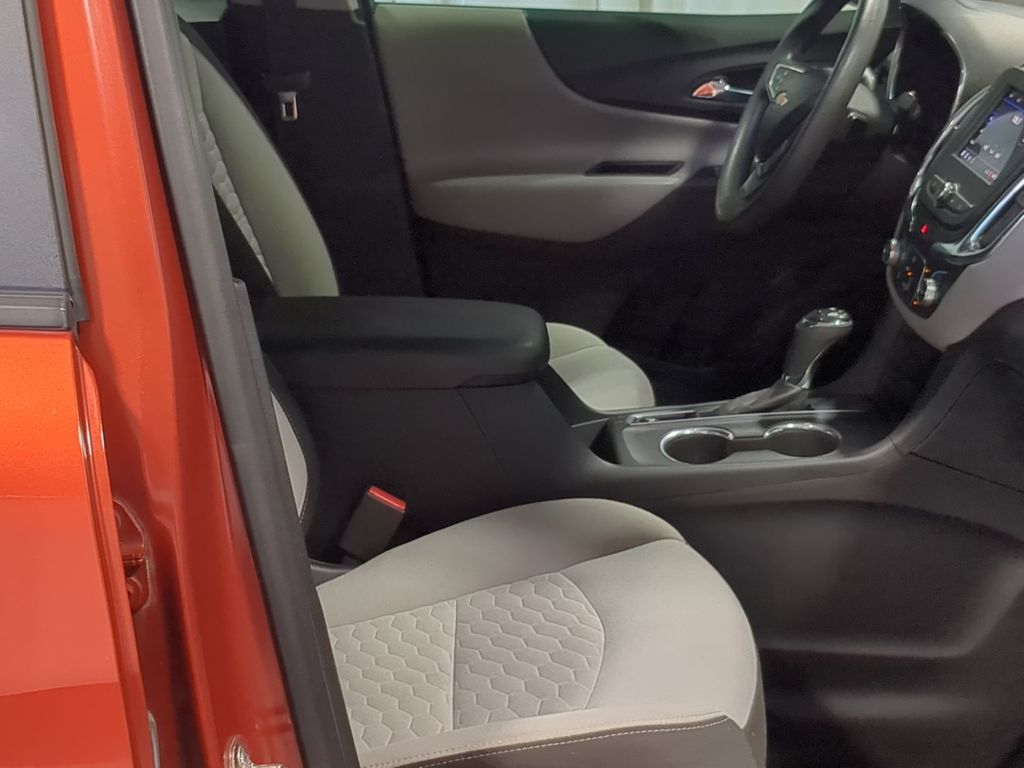 Thumbnail: 2020 Chevrolet Equinox - 28