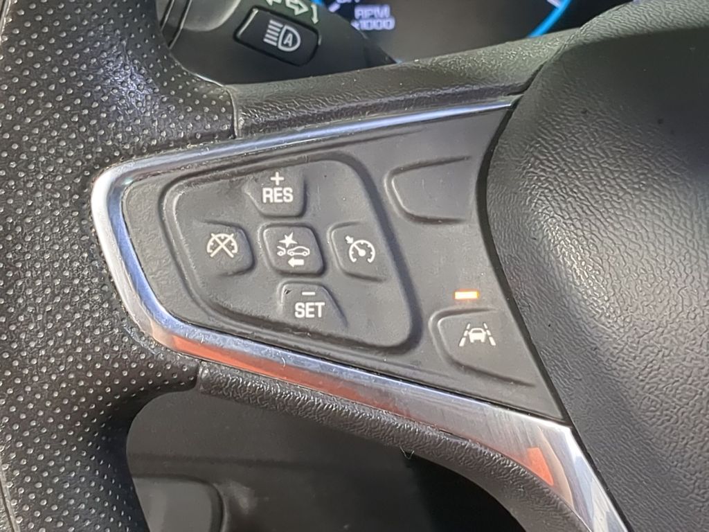 Thumbnail: 2020 Chevrolet Equinox - 29