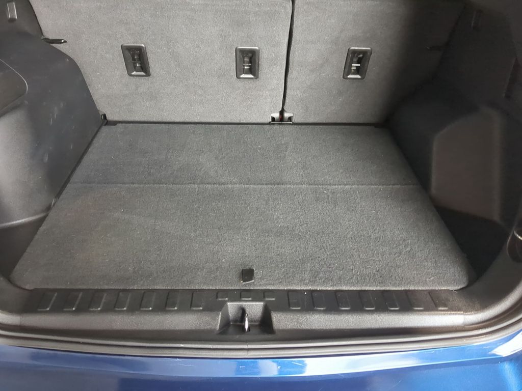 Thumbnail: 2020 Chevrolet Equinox - 17