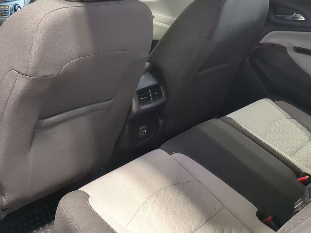 Thumbnail: 2020 Chevrolet Equinox - 12