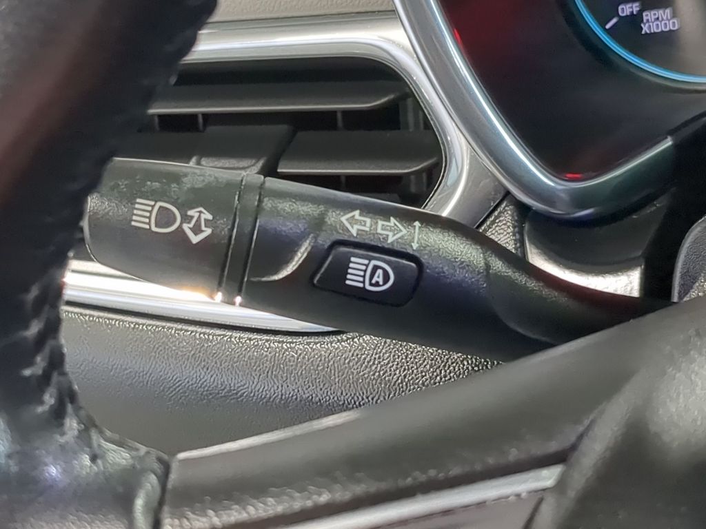 Thumbnail: 2020 Chevrolet Equinox - 31