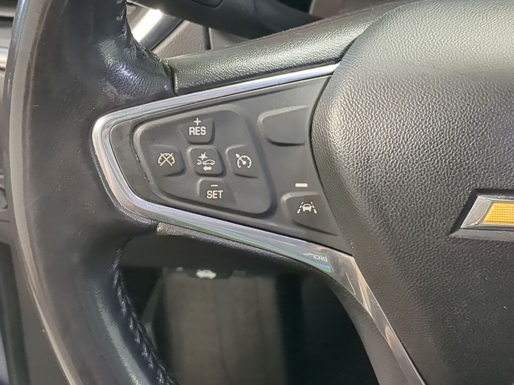 Thumbnail: 2020 Chevrolet Equinox - 28