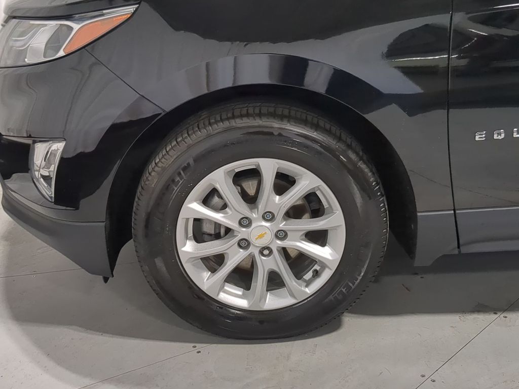 Thumbnail: 2018 Chevrolet Equinox - 8