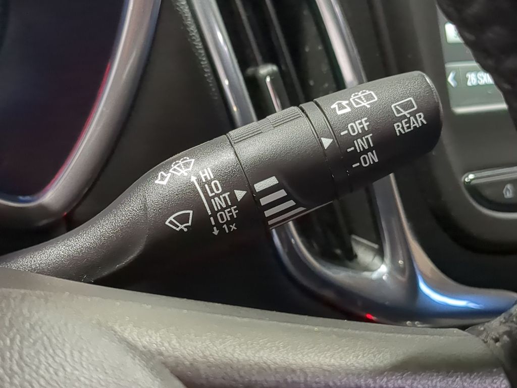 Thumbnail: 2018 Chevrolet Equinox - 31