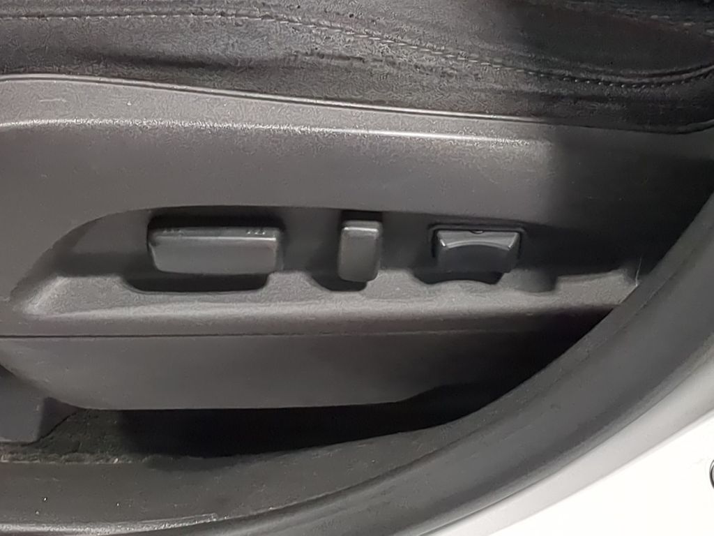 Thumbnail: 2017 Chevrolet Equinox - 26
