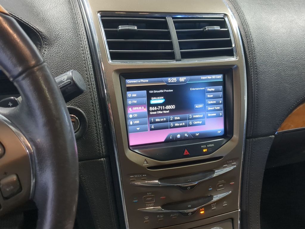 Thumbnail: 2015 Lincoln MKX - 14