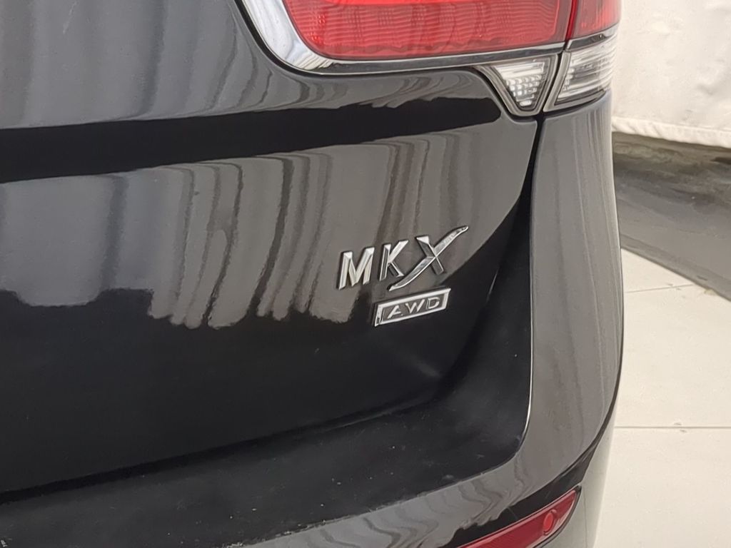 Thumbnail: 2015 Lincoln MKX - 7
