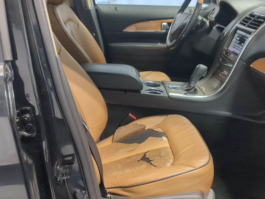 Thumbnail: 2015 Lincoln MKX - 11