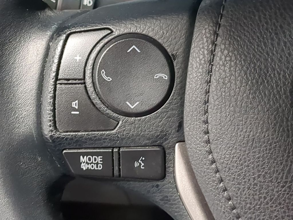Thumbnail: 2016 Toyota RAV4 - 30