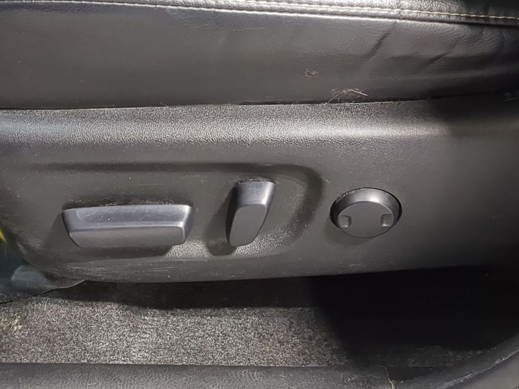 Thumbnail: 2016 Toyota RAV4 - 26