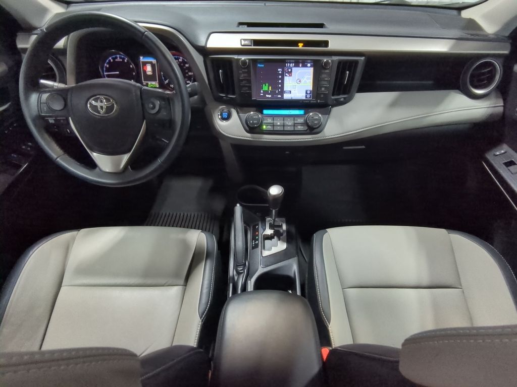 Thumbnail: 2016 Toyota RAV4 - 9