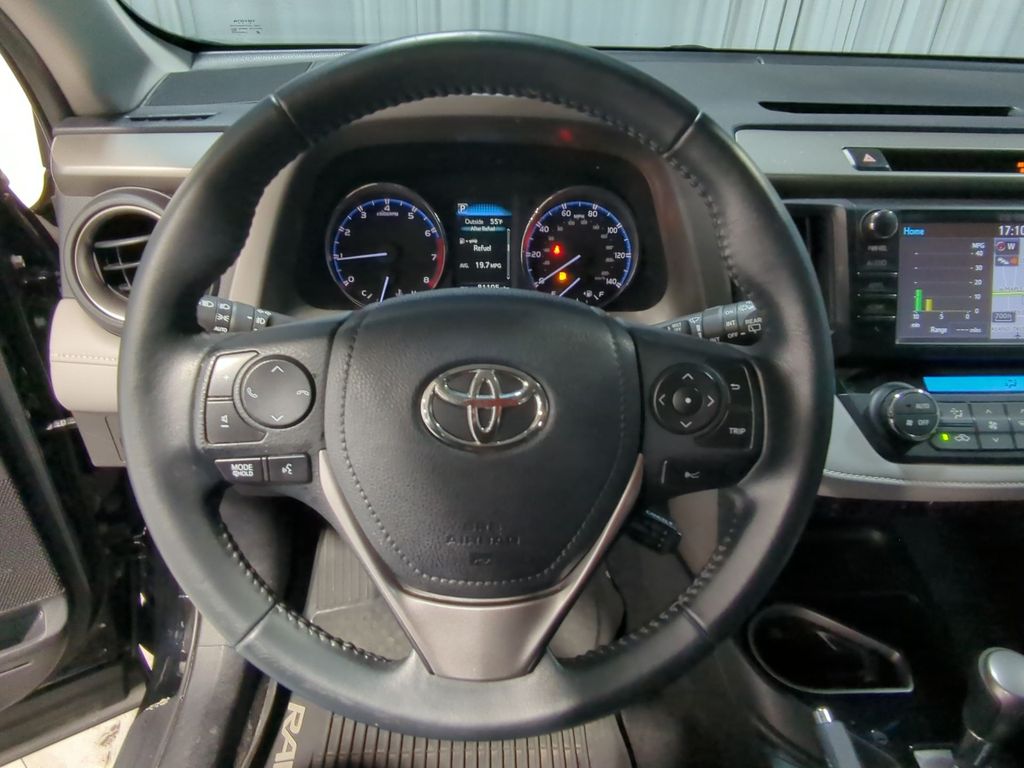 Thumbnail: 2016 Toyota RAV4 - 13