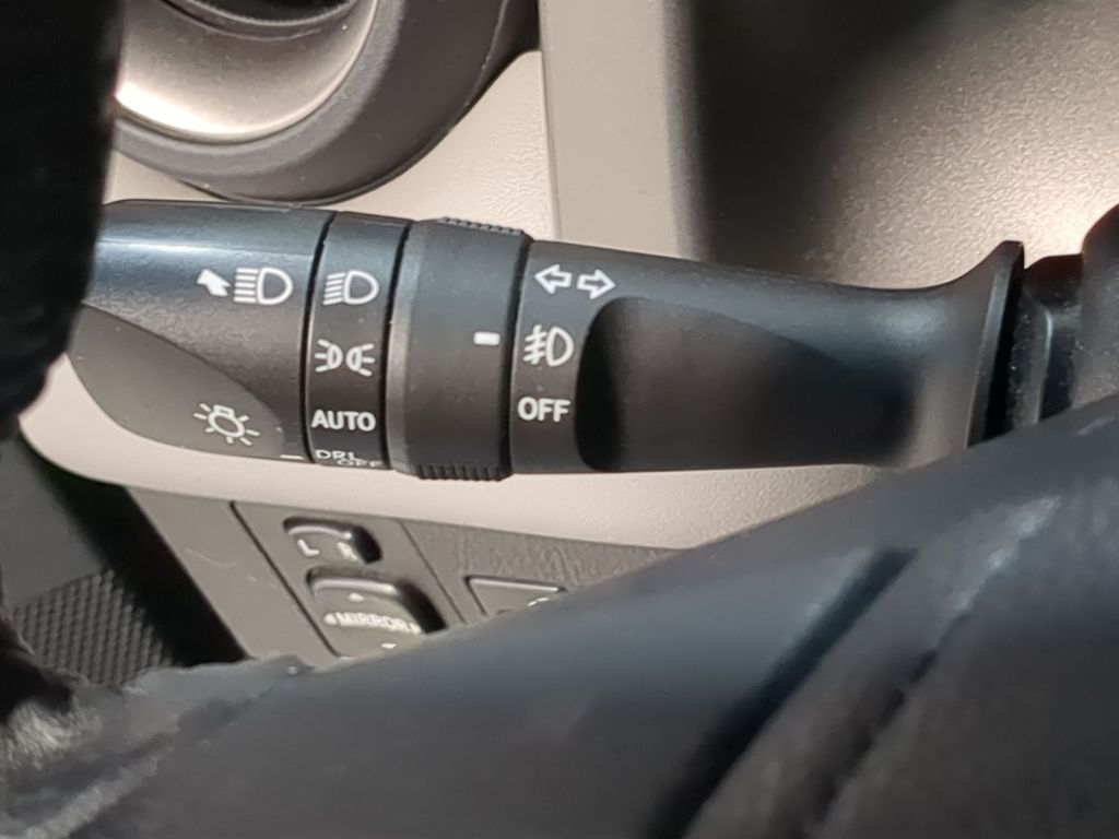 Thumbnail: 2016 Toyota RAV4 - 33