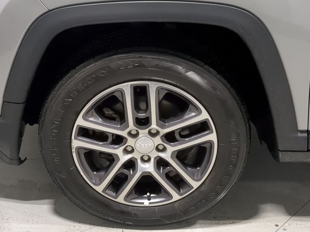 Thumbnail: 2019 Jeep Compass - 8