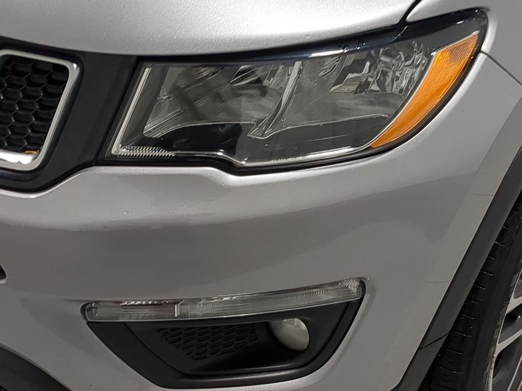 Thumbnail: 2019 Jeep Compass - 33