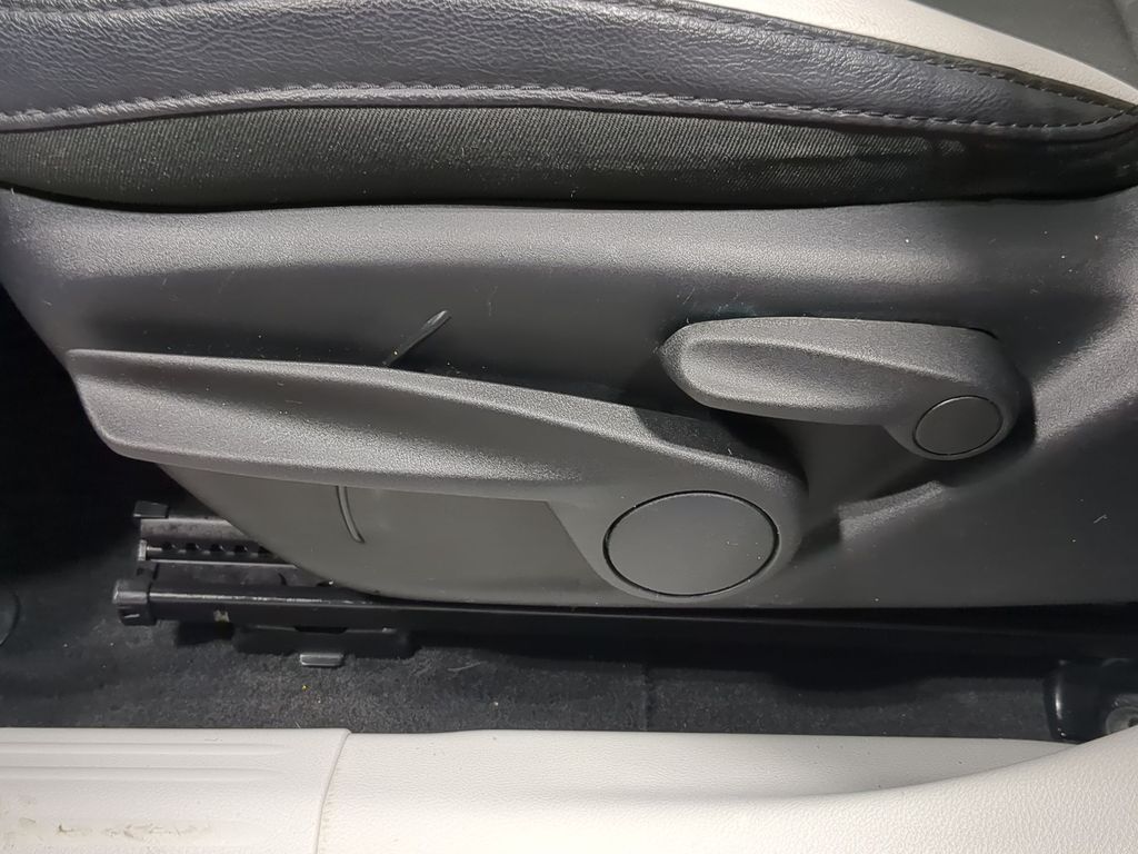 Thumbnail: 2019 Jeep Compass - 35