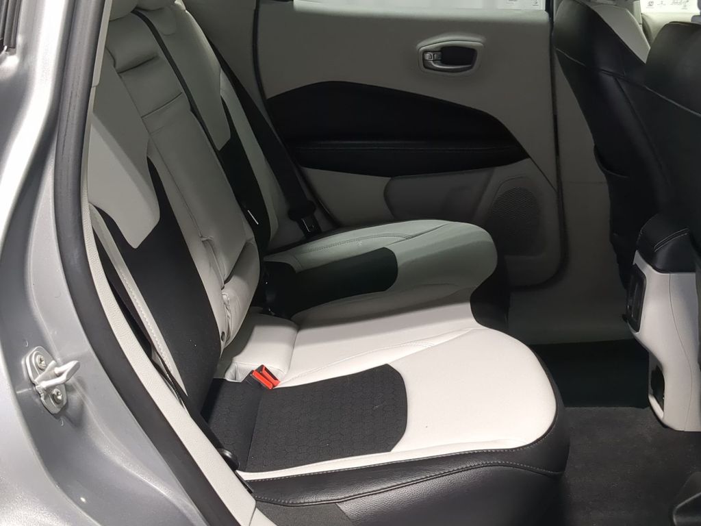 Thumbnail: 2019 Jeep Compass - 37