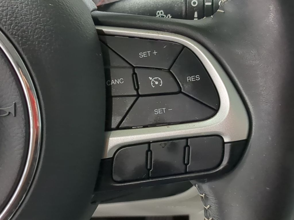 Thumbnail: 2019 Jeep Compass - 39