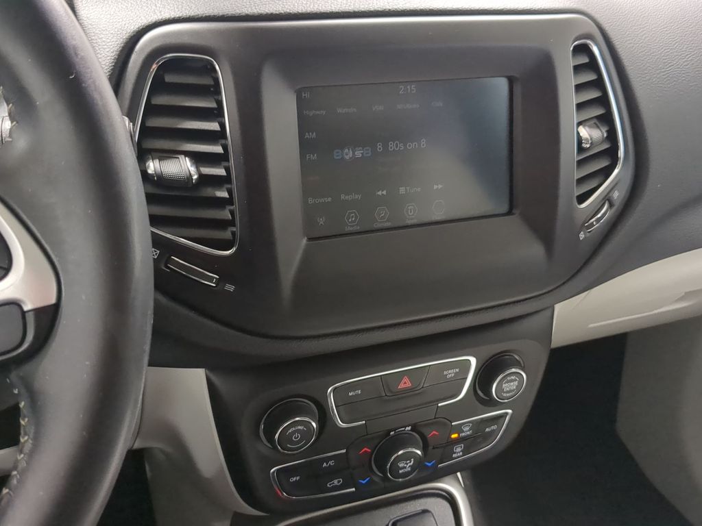 Thumbnail: 2019 Jeep Compass - 16