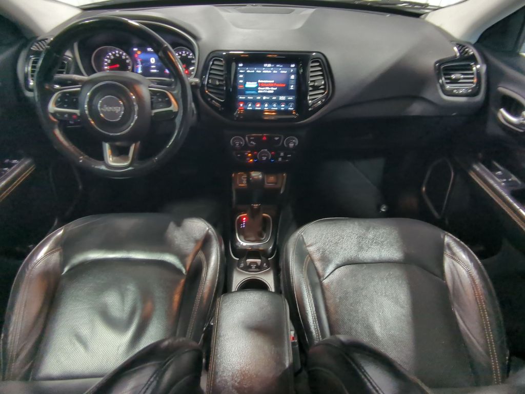 Thumbnail: 2018 Jeep Compass - 9