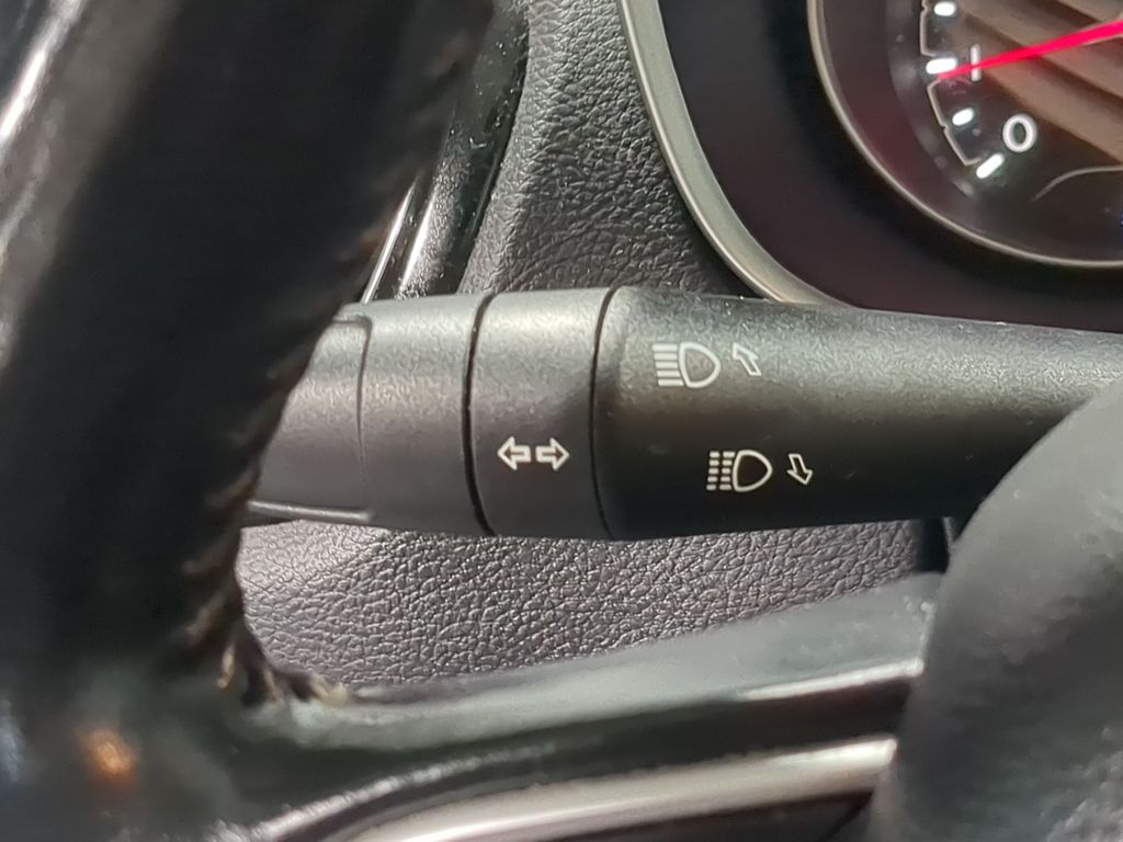 Thumbnail: 2018 Jeep Compass - 18