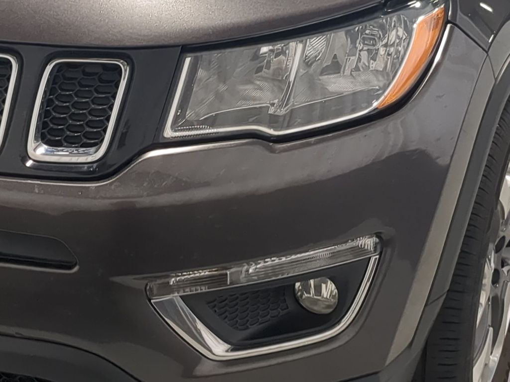 Thumbnail: 2018 Jeep Compass - 23