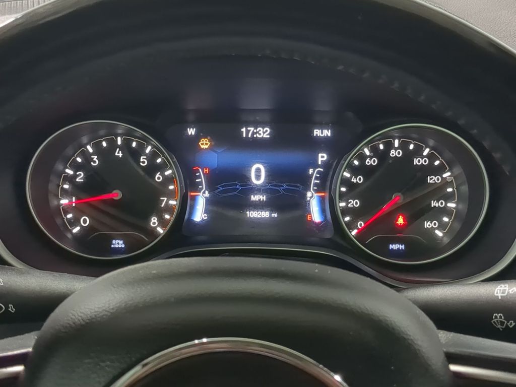 Thumbnail: 2018 Jeep Compass - 16