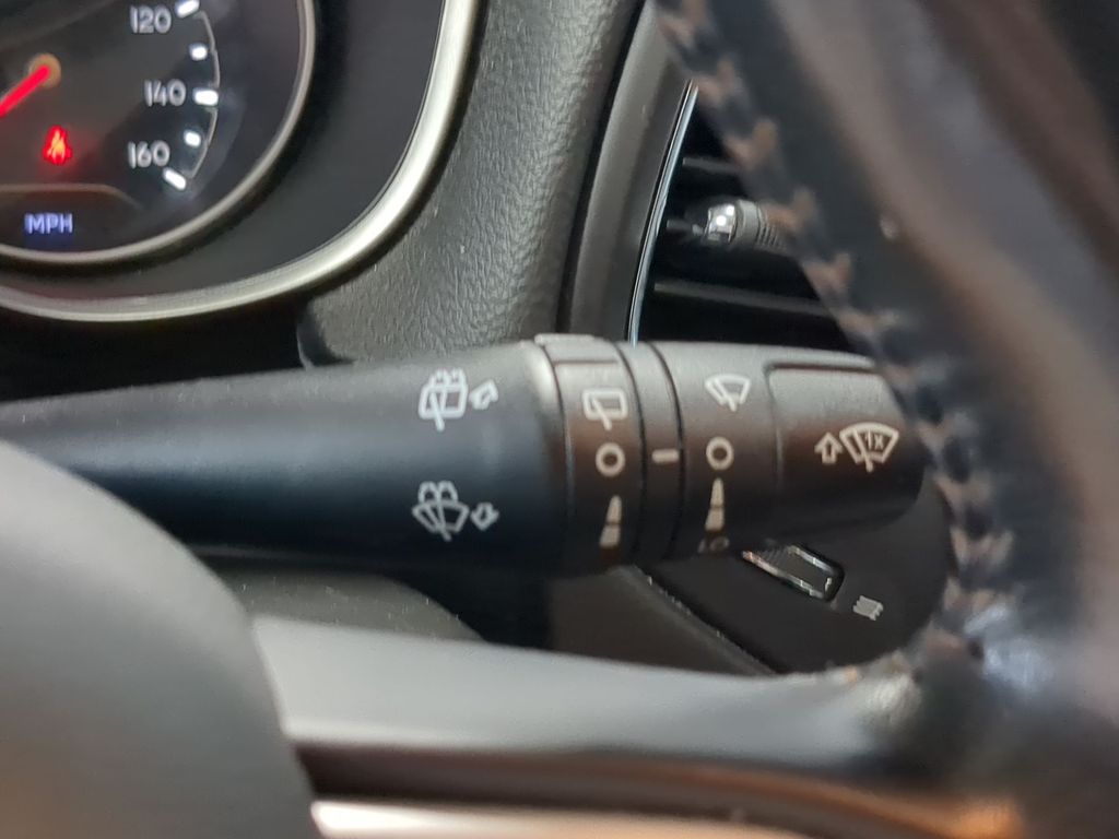 Thumbnail: 2020 Jeep Compass - 31