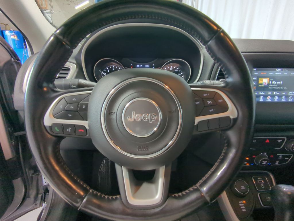 Thumbnail: 2020 Jeep Compass - 13