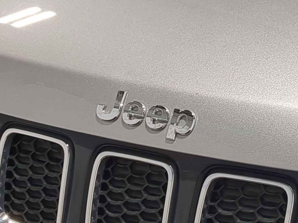 Thumbnail: 2020 Jeep Compass - 7