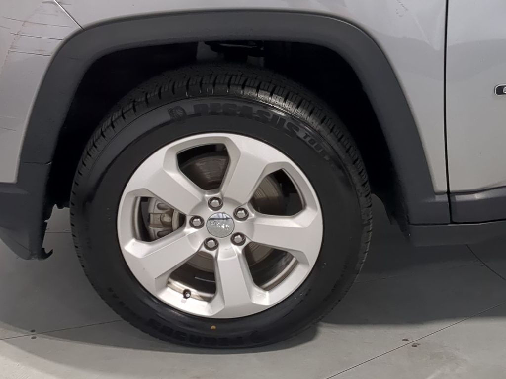 Thumbnail: 2020 Jeep Compass - 8