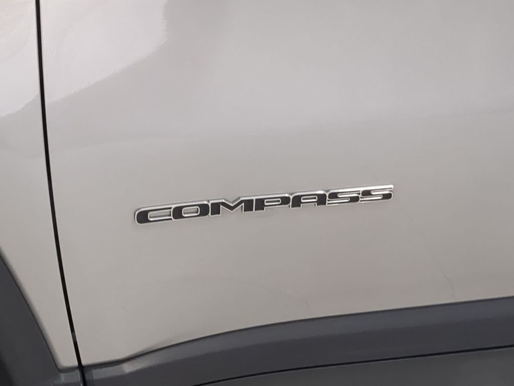 Thumbnail: 2020 Jeep Compass - 25