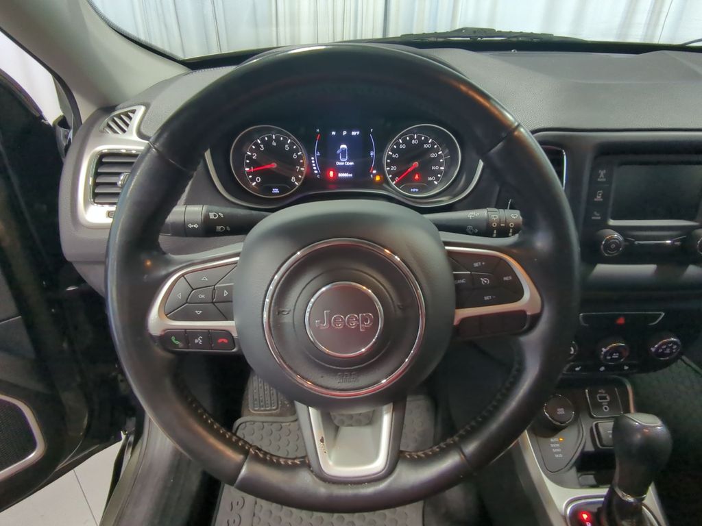 Thumbnail: 2018 Jeep Compass - 12