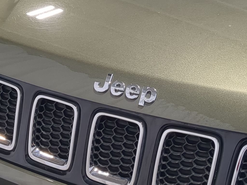 Thumbnail: 2018 Jeep Compass - 6