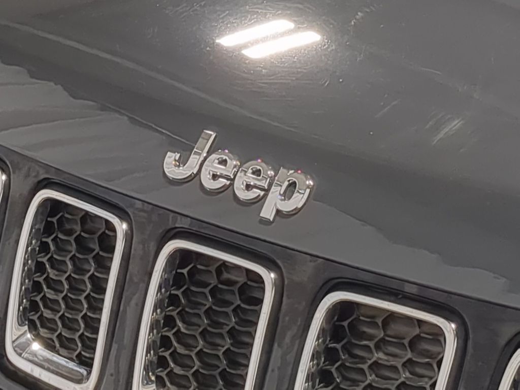 Thumbnail: 2018 Jeep Compass - 6