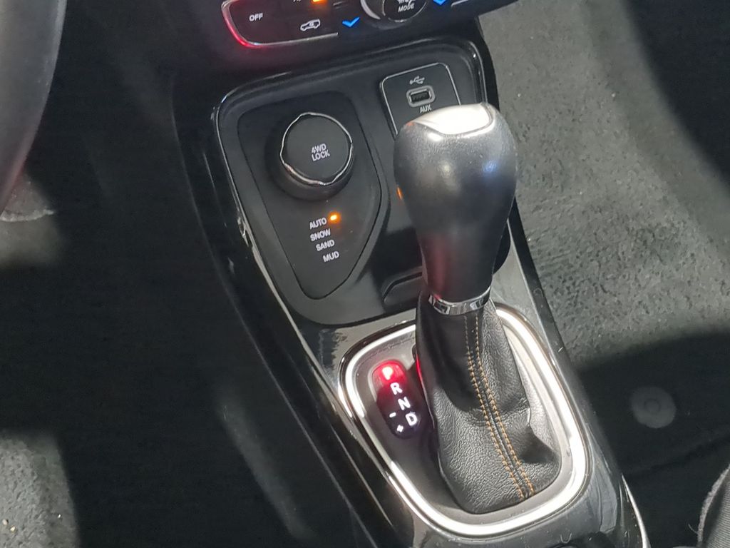 Thumbnail: 2018 Jeep Compass - 14