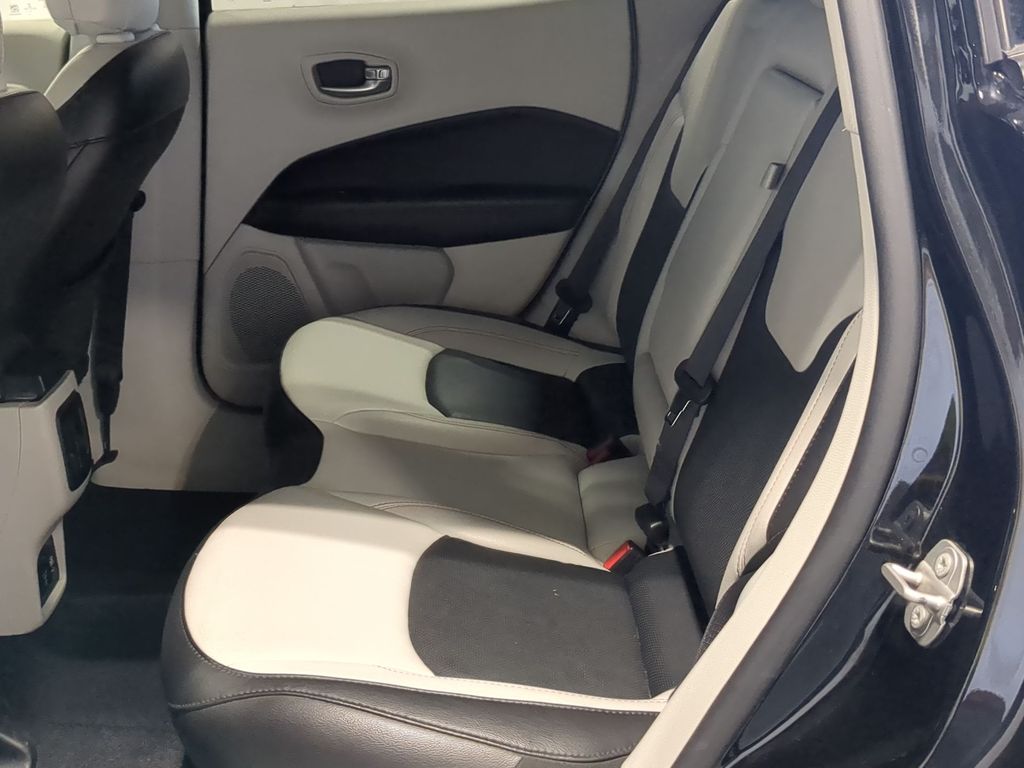 Thumbnail: 2020 Jeep Compass - 27