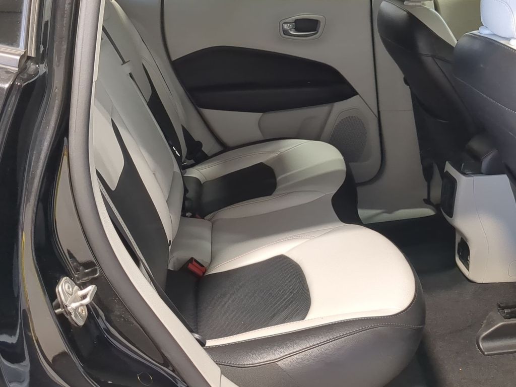 Thumbnail: 2020 Jeep Compass - 28