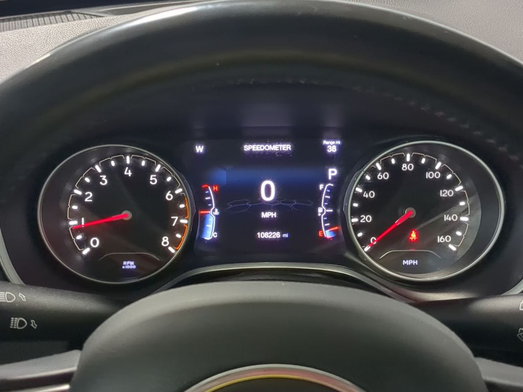 Thumbnail: 2020 Jeep Compass - 32
