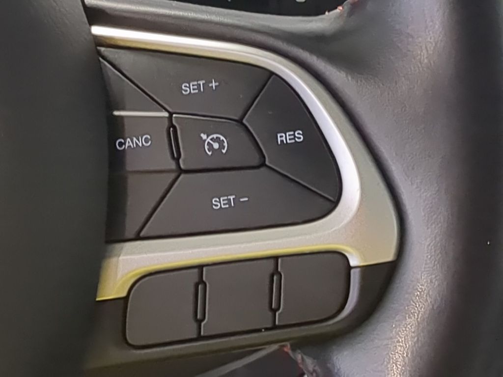 Thumbnail: 2020 Jeep Compass - 30