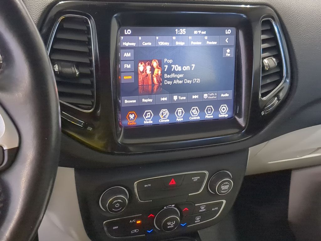Thumbnail: 2020 Jeep Compass - 14