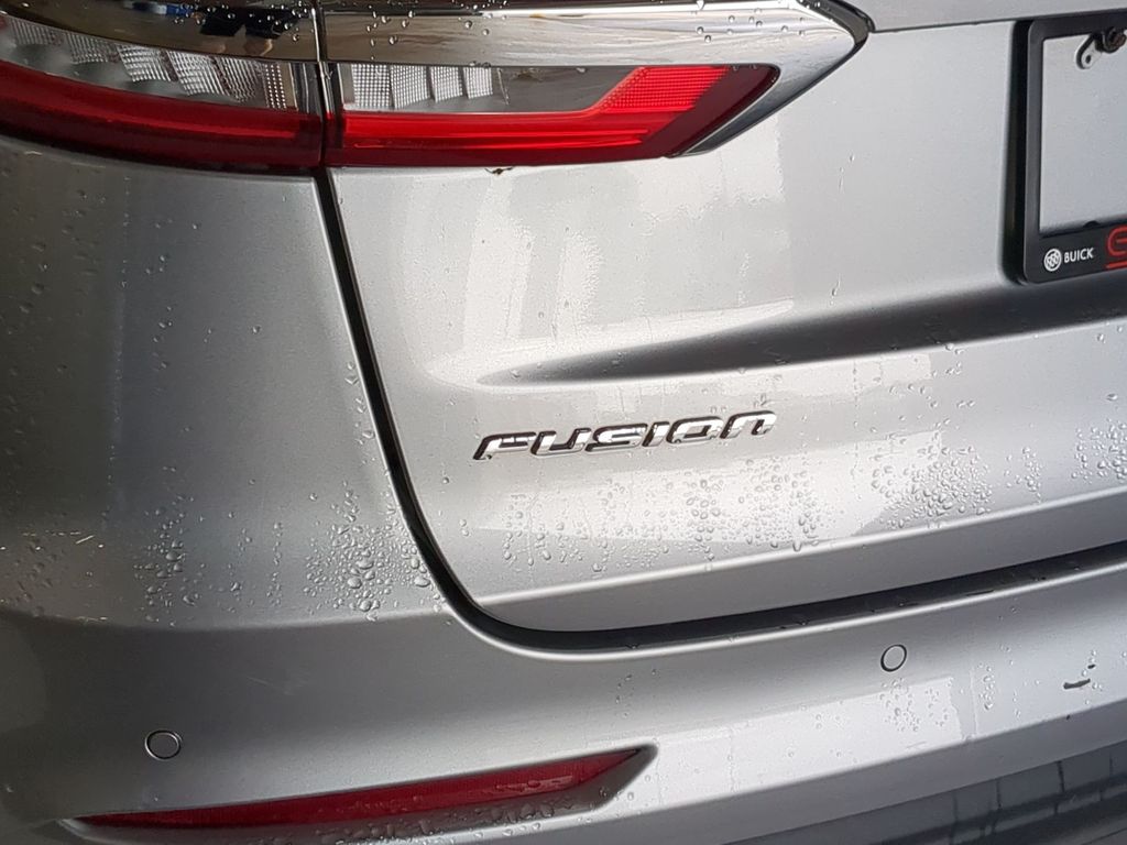 Thumbnail: 2020 Ford Fusion - 24