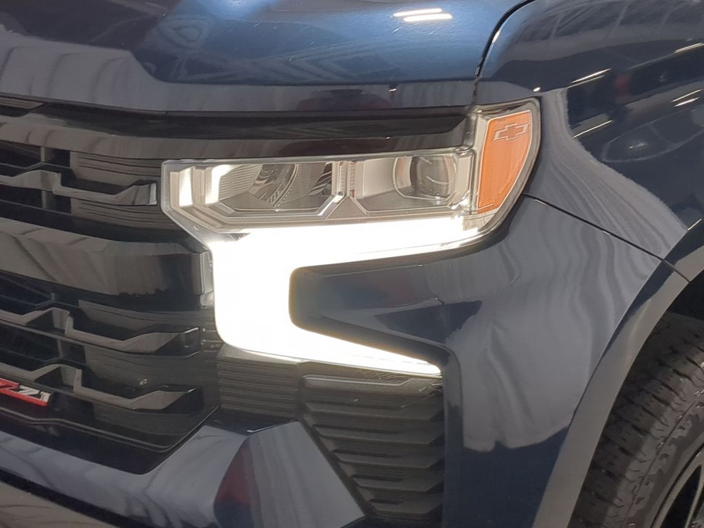 Thumbnail: 2022 Chevrolet Silverado 1500 - 23