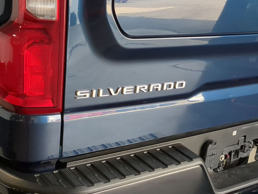 Thumbnail: 2022 Chevrolet Silverado 1500 - 24