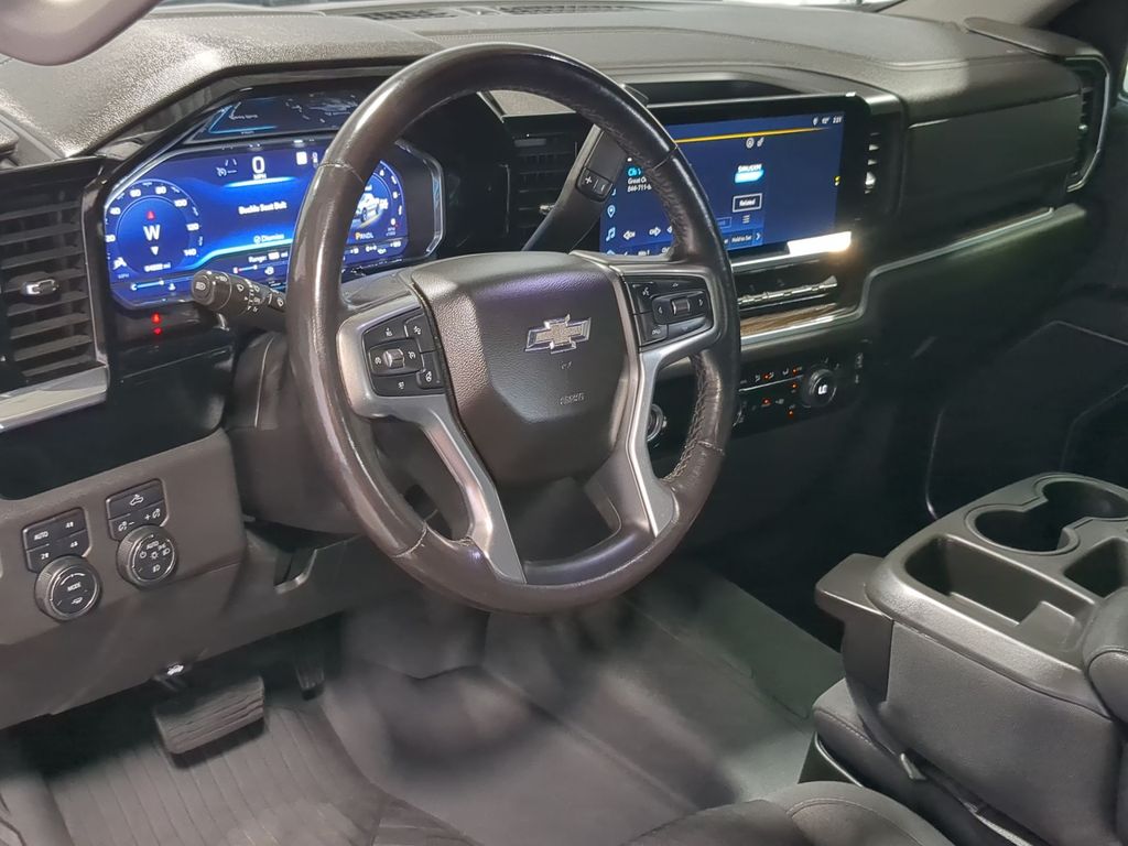 Thumbnail: 2022 Chevrolet Silverado 1500 - 2