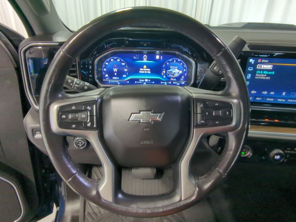 Thumbnail: 2022 Chevrolet Silverado 1500 - 13