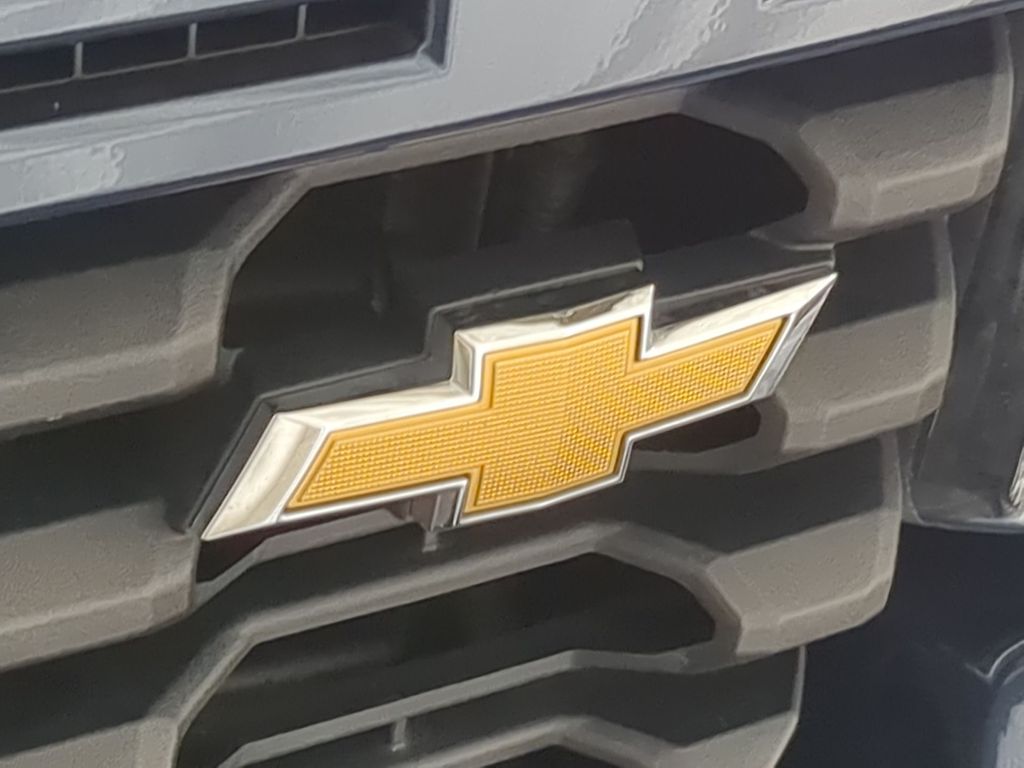 Thumbnail: 2021 Chevrolet Silverado 1500 - 23
