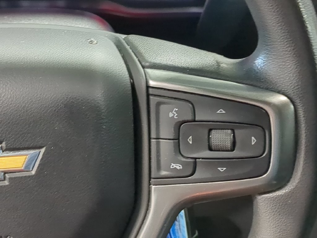Thumbnail: 2021 Chevrolet Silverado 1500 - 28