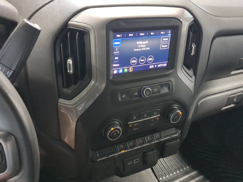 Thumbnail: 2021 Chevrolet Silverado 1500 - 13