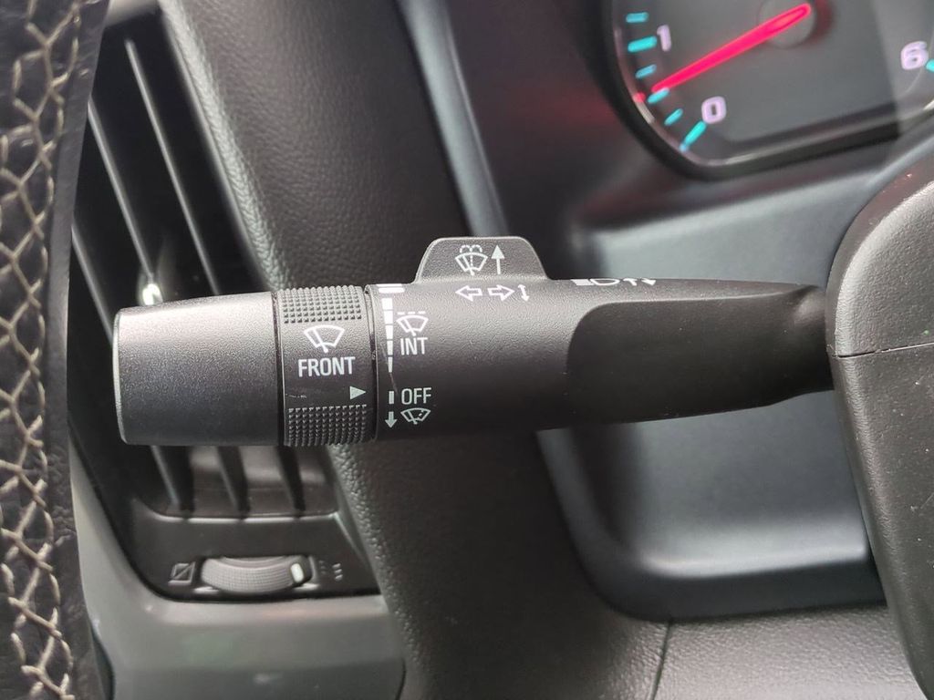 Thumbnail: 2017 Chevrolet Silverado 1500 - 30